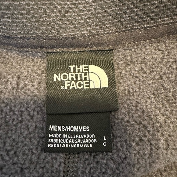 Mens north face gray quarters zip‎ in grey size large - Picture 4 of 4